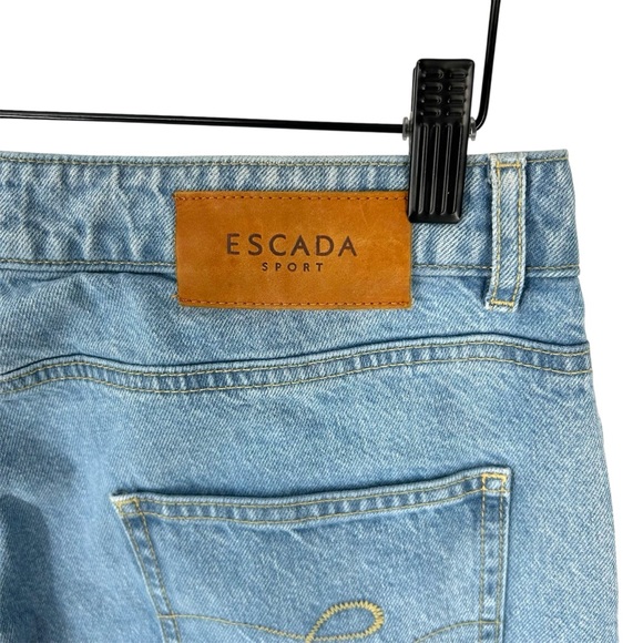 Escada Sport Light Wash Distressed Fringe Heart Released Hem Sexy Boyfriend Jean - Picture 7 of 15